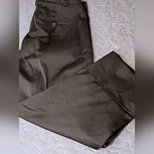 Express black shiney cropped stretch cuffed pants size 3/4